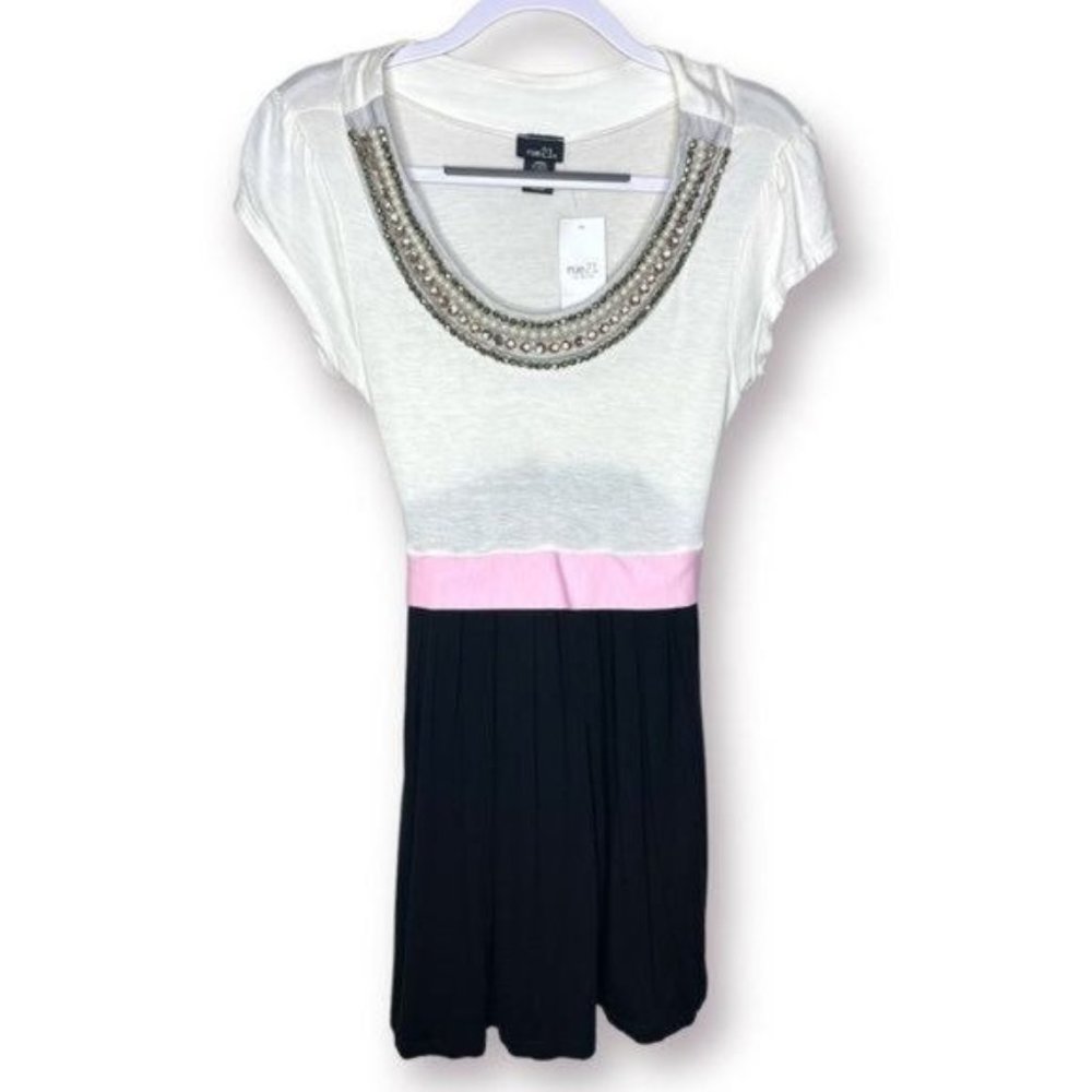 Rue21 Size Large Retro Pearl Gem Neckline Lightweight Short Sleeve Belted Dress